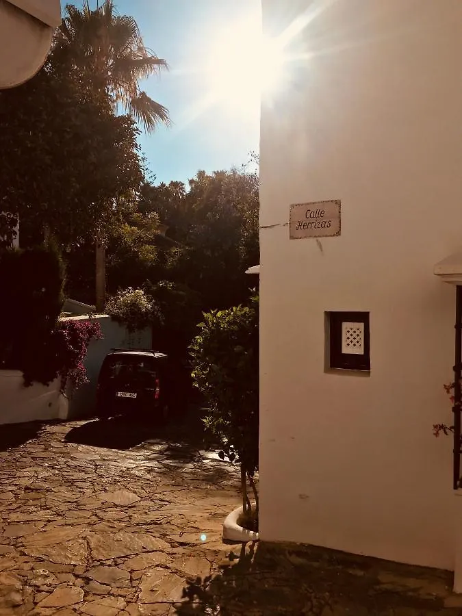 Lovely Studio In Marbella Close To Puente Romano Apartment